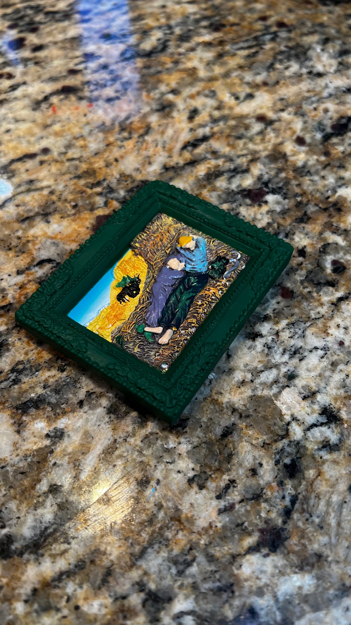 The Siesta Miniature Magnet